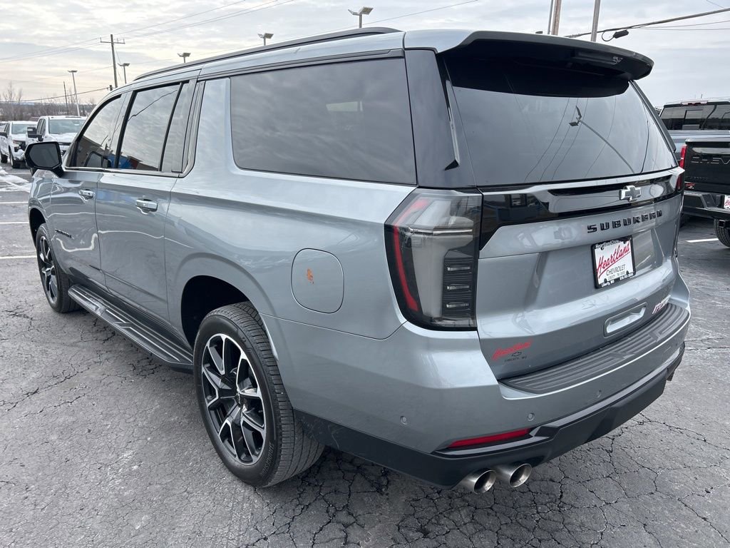 Used 2025 Chevrolet Suburban RST w/ Comfort Package AWD/4WD image 7