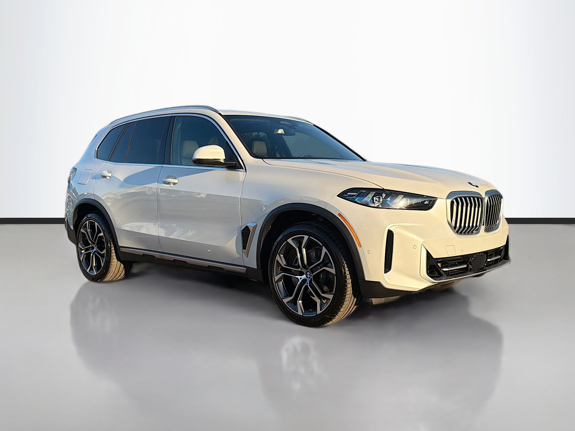 New 2026 BMW X5 sDrive40i w/ Premium Package