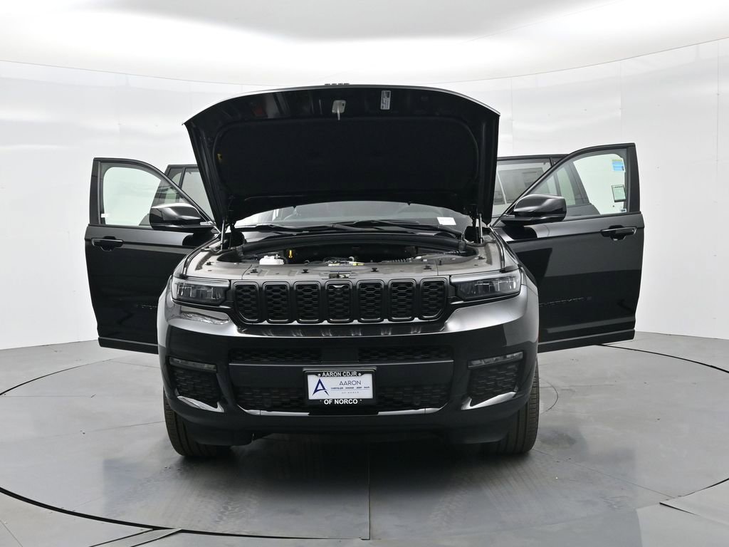 New 2025 Jeep Grand Cherokee L Limited w/ Luxury Tech Group II image 38