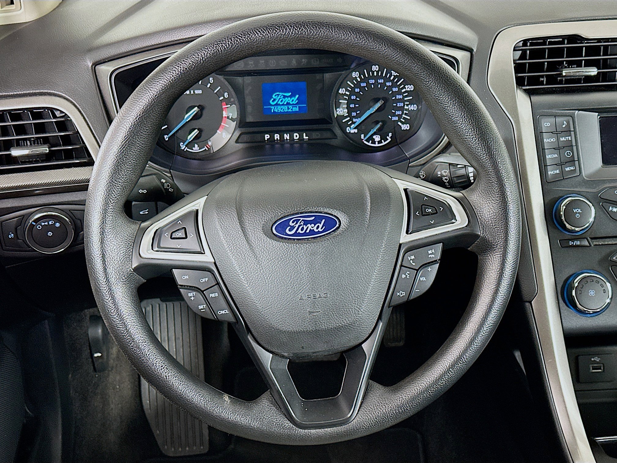 Used 2018 Ford Fusion S image 18