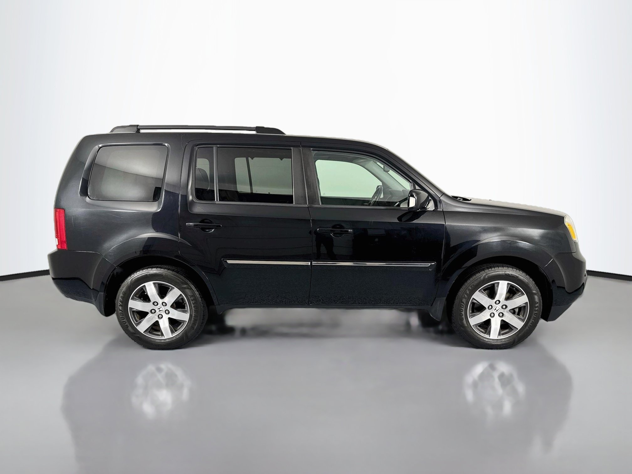 Used 2013 Honda Pilot Touring image 4