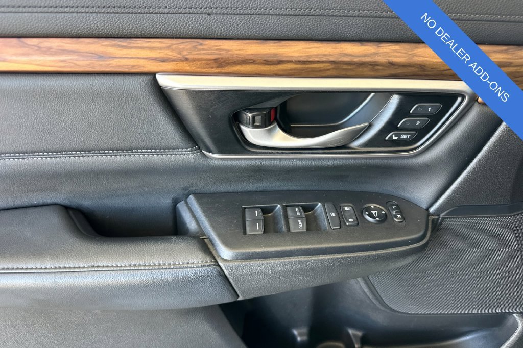 Used 2022 Honda CR-V Touring image 11