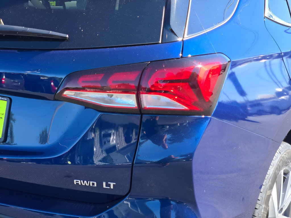 Certified 2022 Chevrolet Equinox LT AWD/4WD image 14