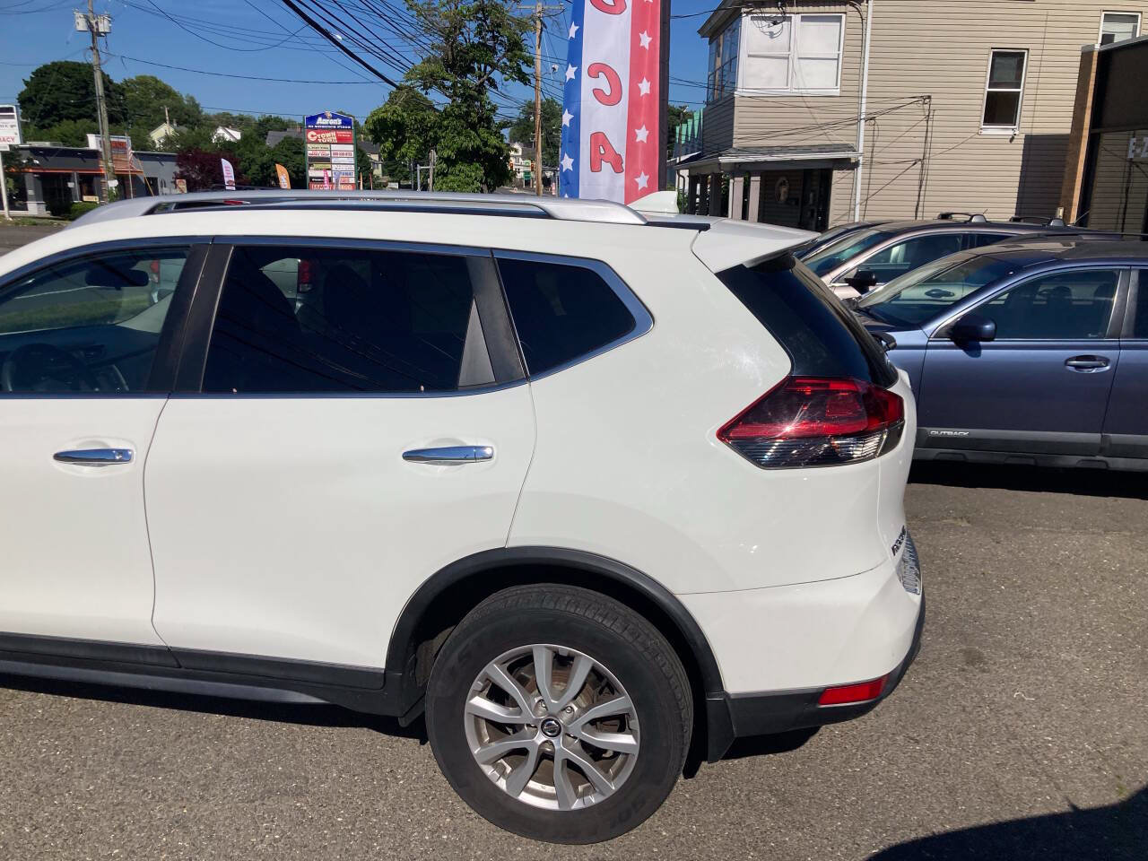 Used 2019 Nissan Rogue S w/ Special Edition Package AWD/4WD image 9