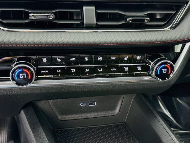 New 2027 Chevrolet Equinox RS w/ Convenience Package III AWD/4WD image 17