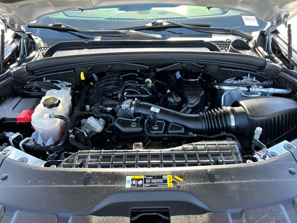 Used 2023 Jeep Grand Cherokee Limited w/ Trailer Tow Prep Group (B) image 29