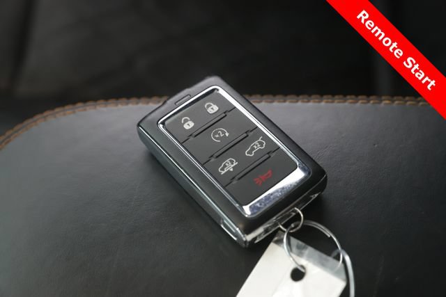 Used 2025 Jeep Grand Wagoneer L Series III w/ Rear Seat Video Group 1 AWD/4WD image 3