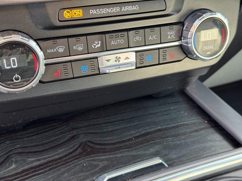 Used 2022 Ford F250 Limited w/ FX4 Off-Road Package image 25