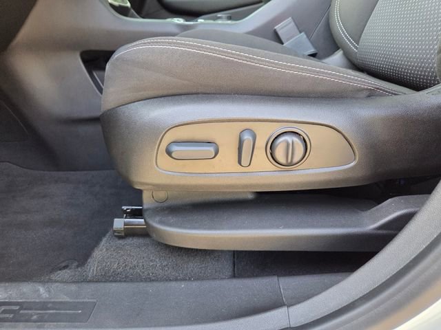 Certified 2023 GMC Terrain SLE w/ Driver Convenience Package FWD image 27