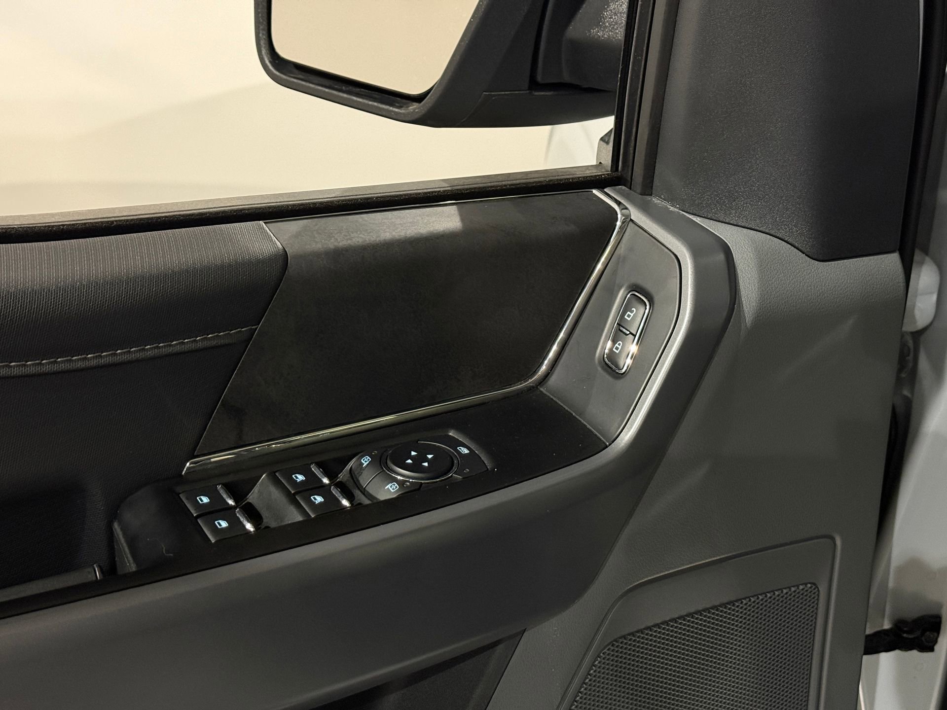 Used 2025 Ford F150 XLT w/ Equipment Group 301A Standard image 26