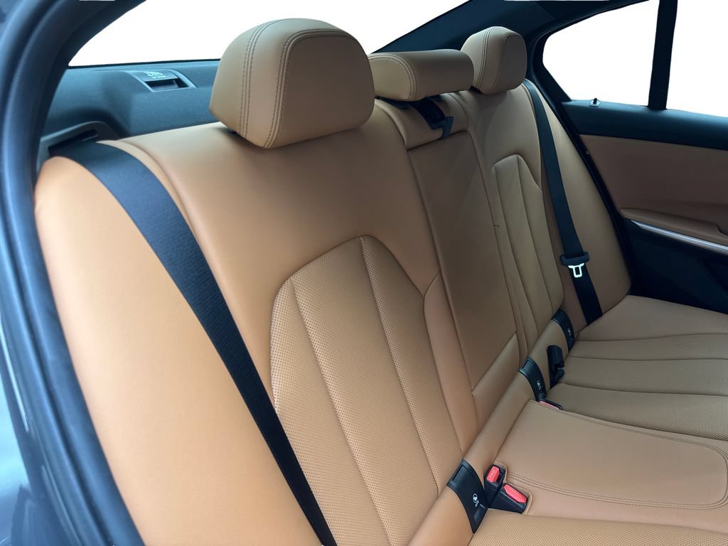 Used 2023 BMW 330e xDrive w/ Premium Package AWD/4WD image 41