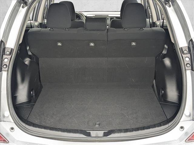 Used 2018 Toyota RAV4 XLE image 6