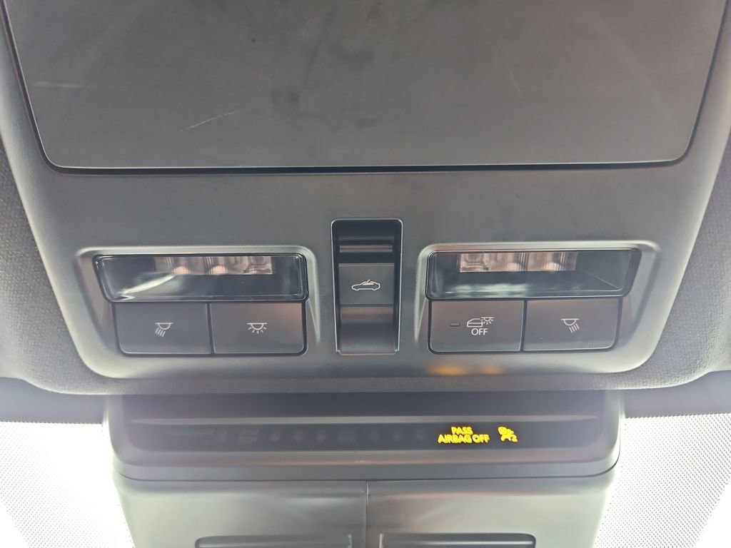 Used 2024 MAZDA MAZDA3 s image 23