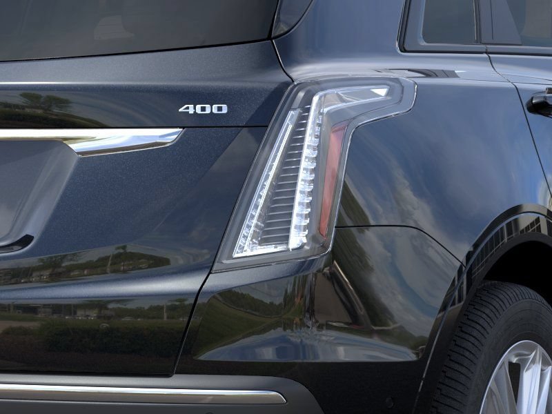 New 2026 Cadillac XT5 Sportv w/ LPO, Floor Liner Package AWD/4WD image 11