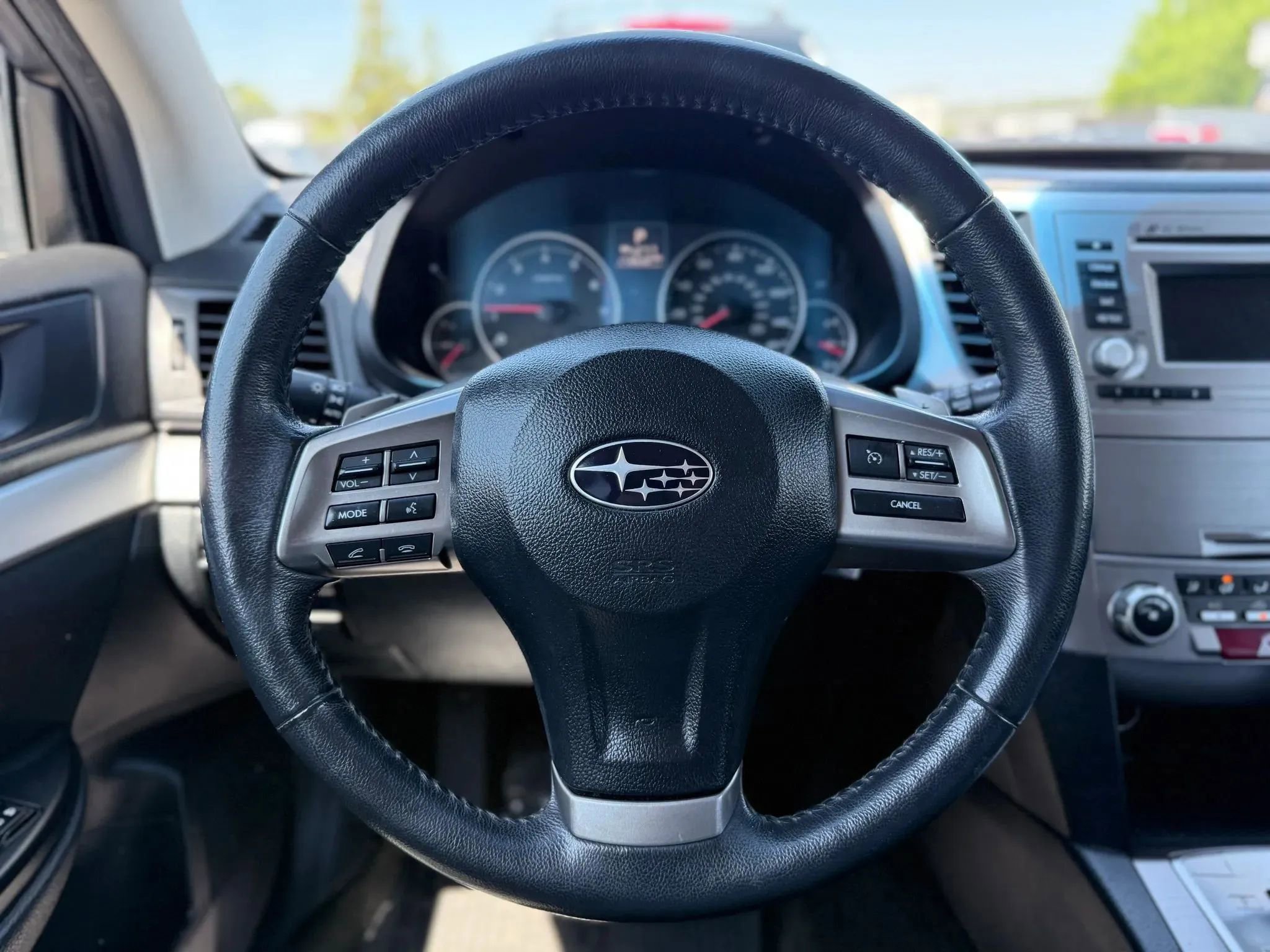 Used 2014 Subaru Outback 2.5i Premium w/ Popular Package #1B AWD/4WD image 24