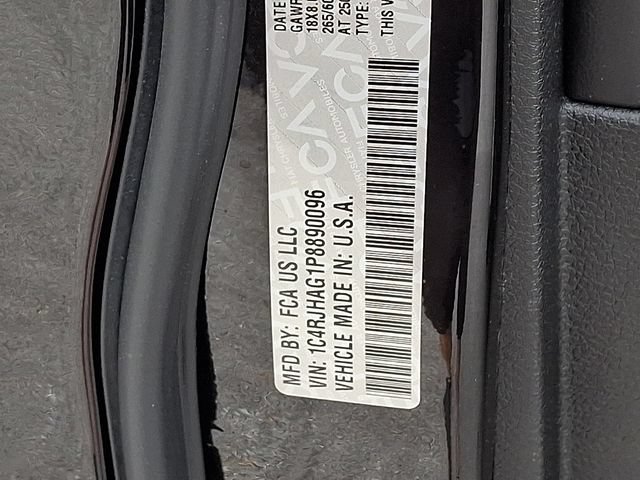 Used 2023 Jeep Grand Cherokee Laredo X AWD/4WD image 26