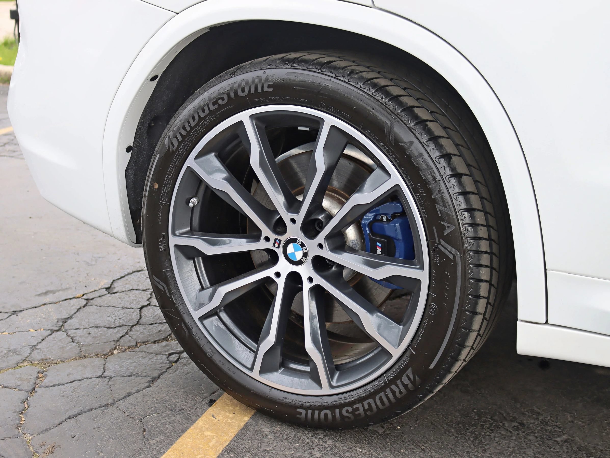 Used 2021 BMW X3 xDrive30e AWD/4WD image 6