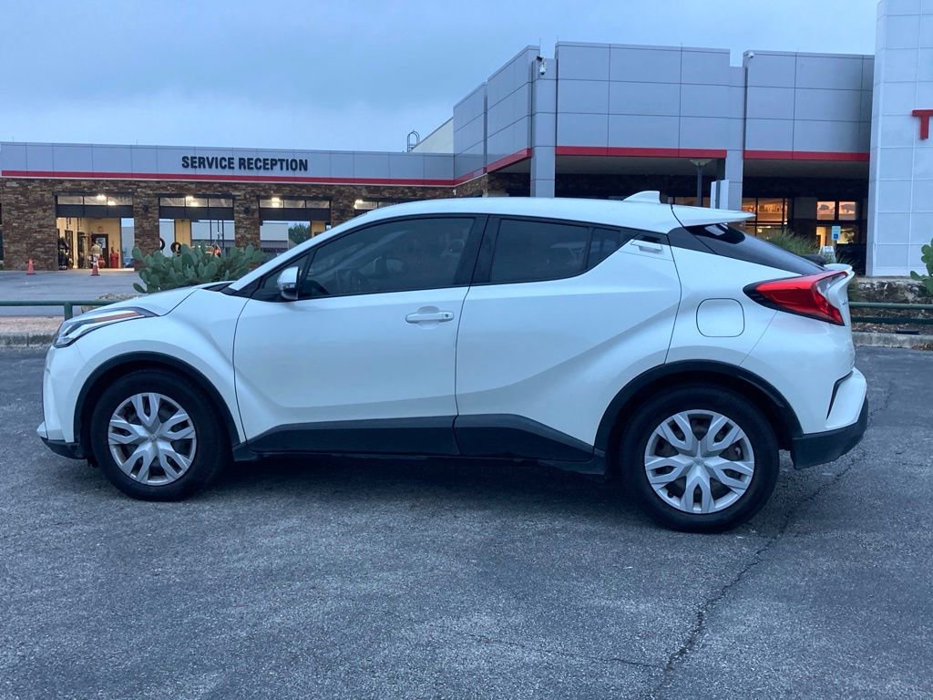 Used 2020 Toyota C-HR LE FWD image 7