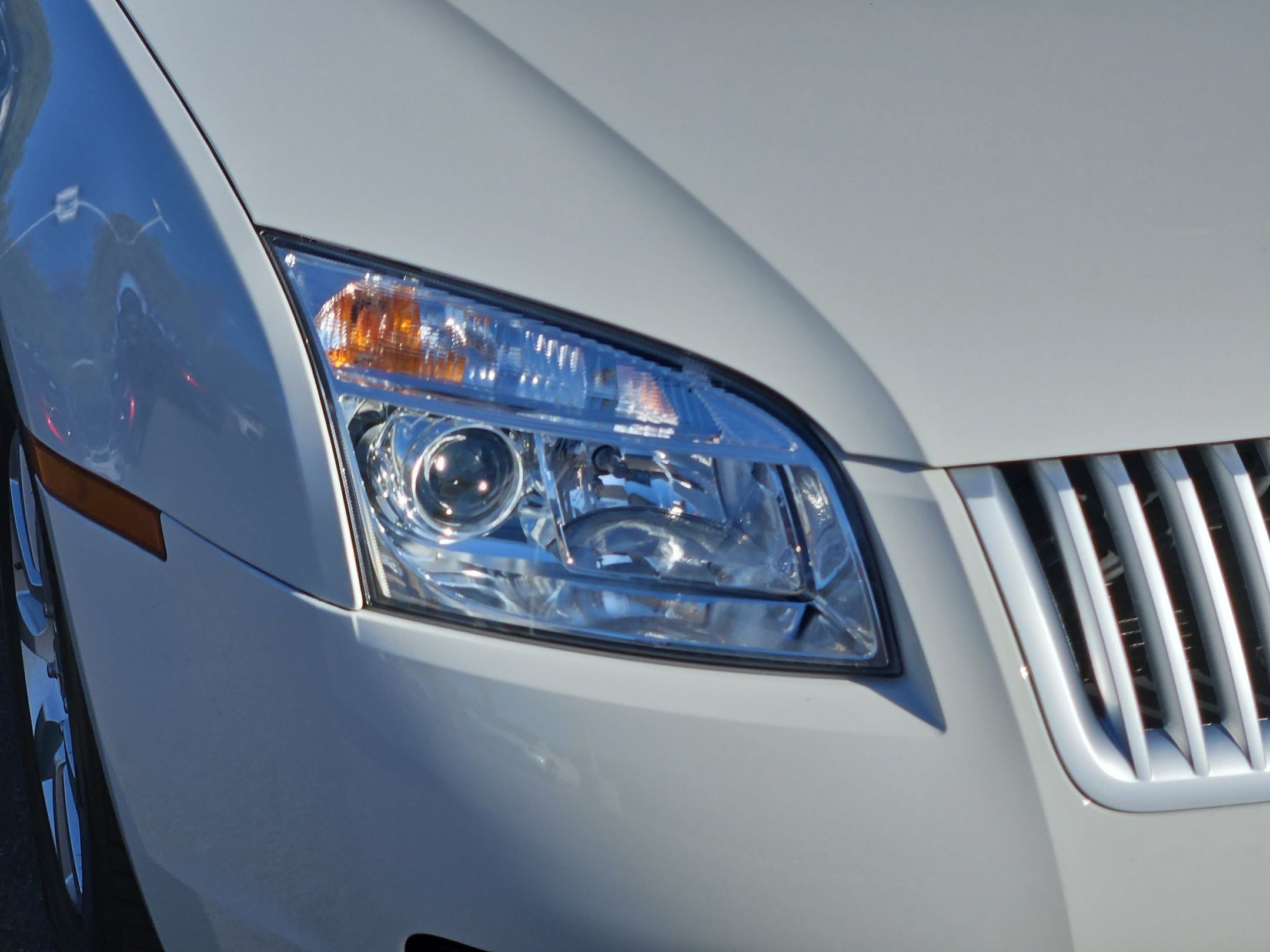 Used 2009 Mercury Milan FWD image 10