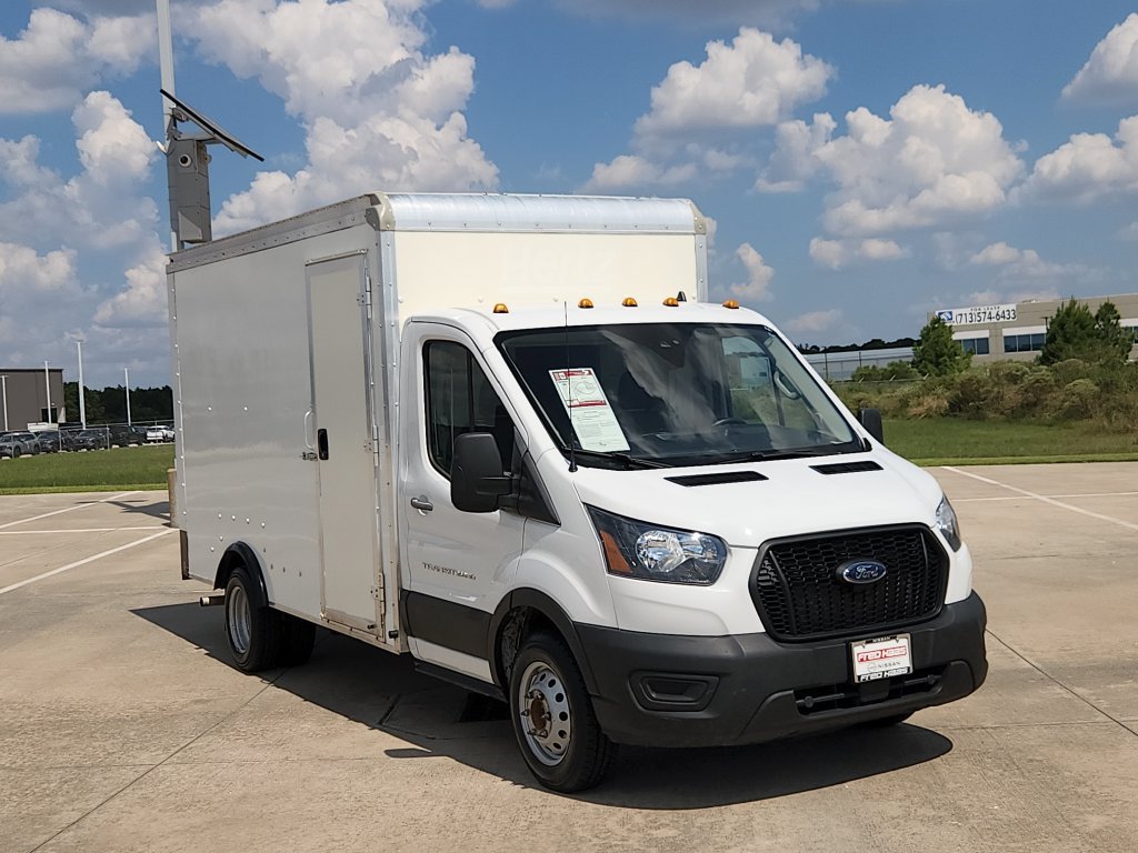 Used 2023 Ford Transit 350 DRW RWD image 3