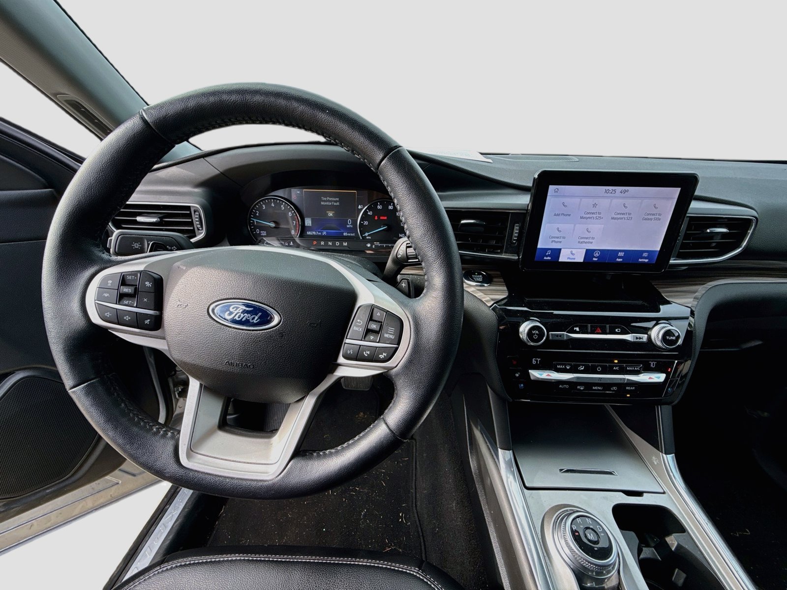 Used 2021 Ford Explorer Limited w/ Equipment Group 301A AWD/4WD image 11
