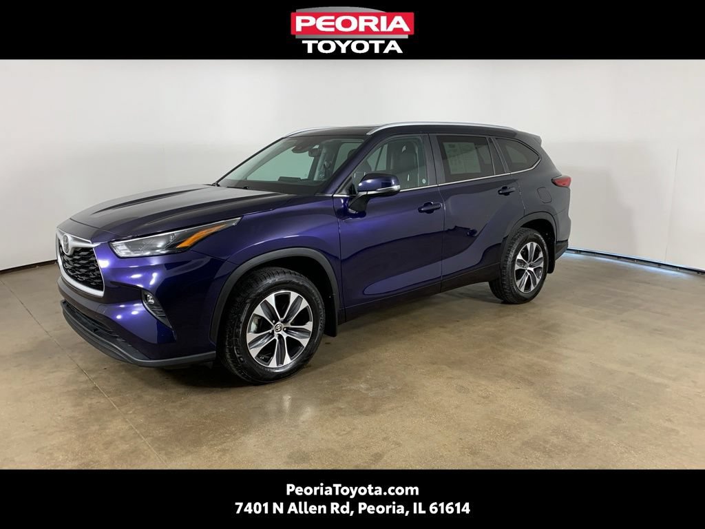 Used 2023 Toyota Highlander XLE
