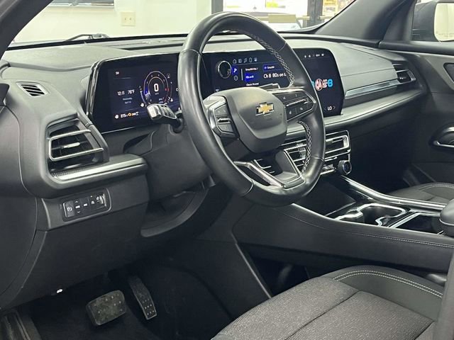 Used 2024 Chevrolet Traverse LT image 14