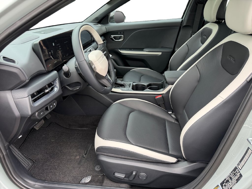 New 2026 Kia K4 EX FWD image 14