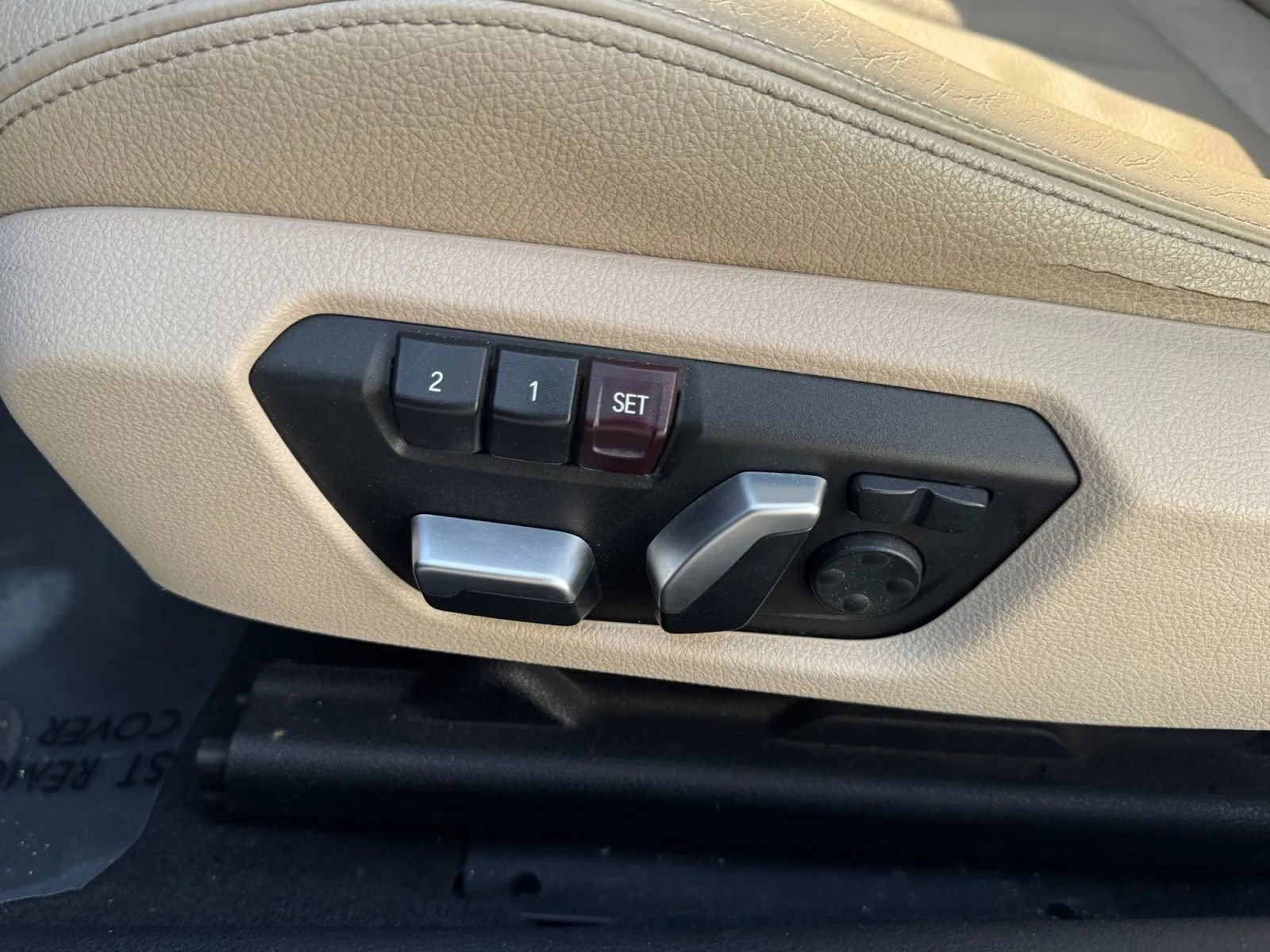 Used 2016 BMW M235i Convertible w/ Technology Package image 57