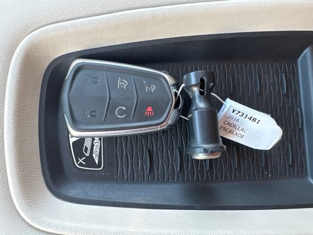 Used 2016 Cadillac Escalade ESV Premium AWD/4WD image 56