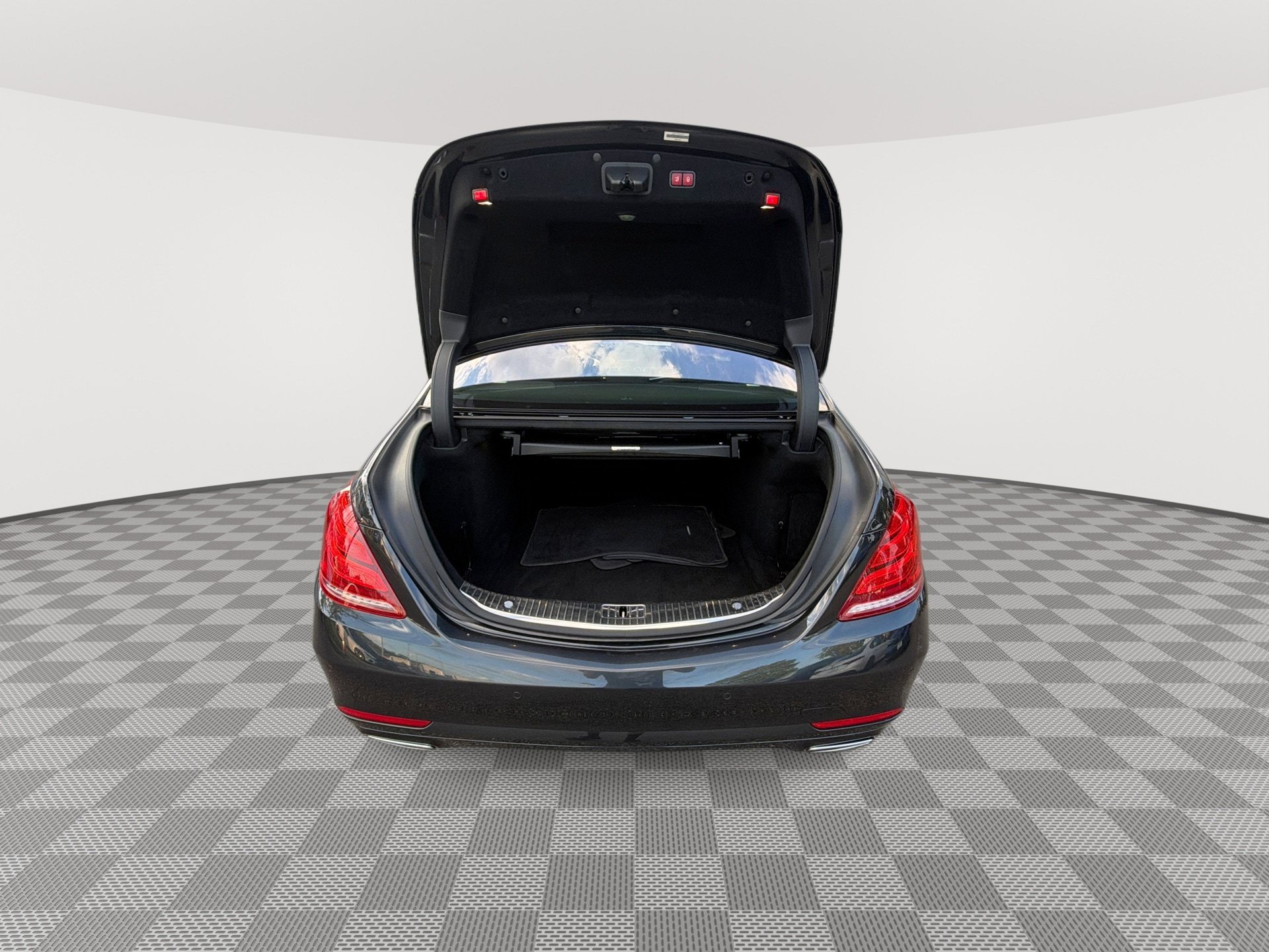 Used 2016 Mercedes-Benz S 550 4MATIC Sedan image 21