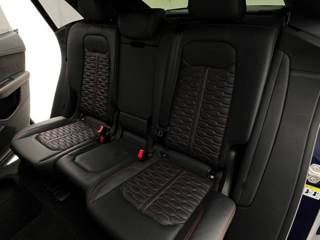 Used 2021 Audi RS Q8 w/ Carbon Optic Package AWD/4WD image 19
