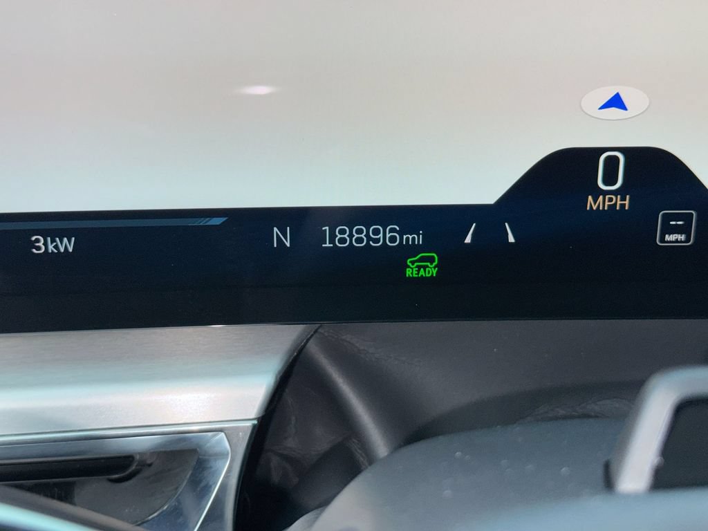 Used 2023 Cadillac Lyriq AWD image 21