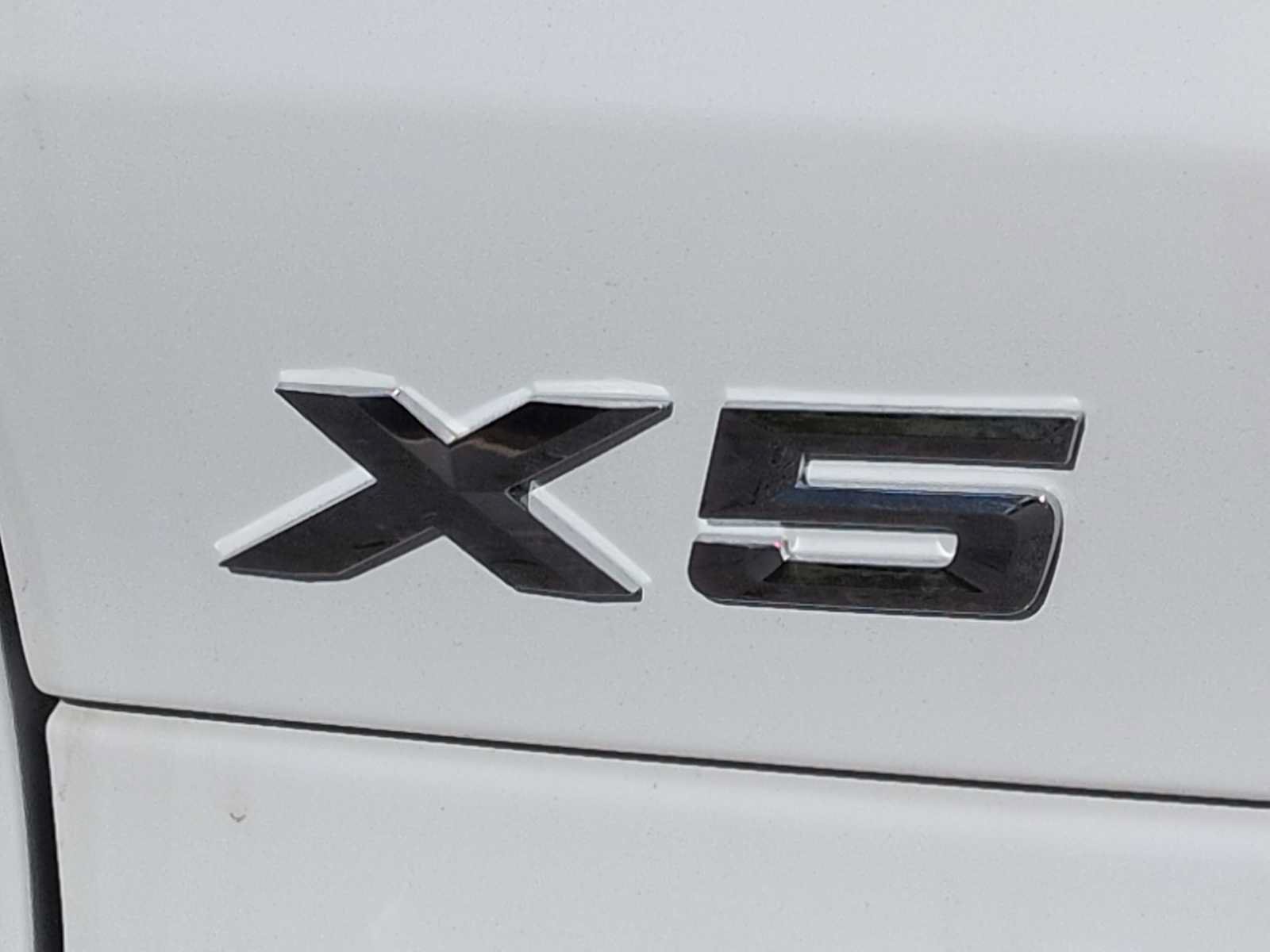 Used 2026 BMW X5 xDrive40i w/ M Sport Package AWD/4WD image 13