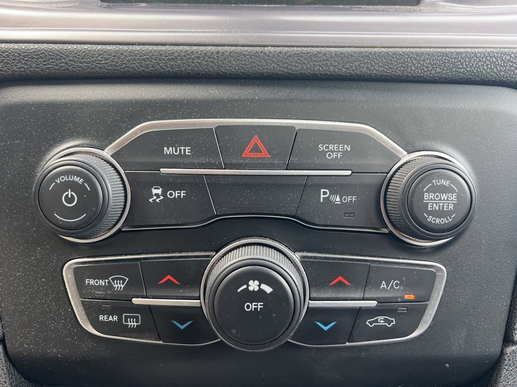 Used 2023 Dodge Charger SXT image 17