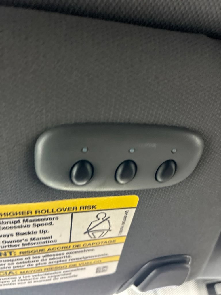 Used 2012 Ford F150 Lariat w/ Lariat Chrome Pkg AWD/4WD image 32