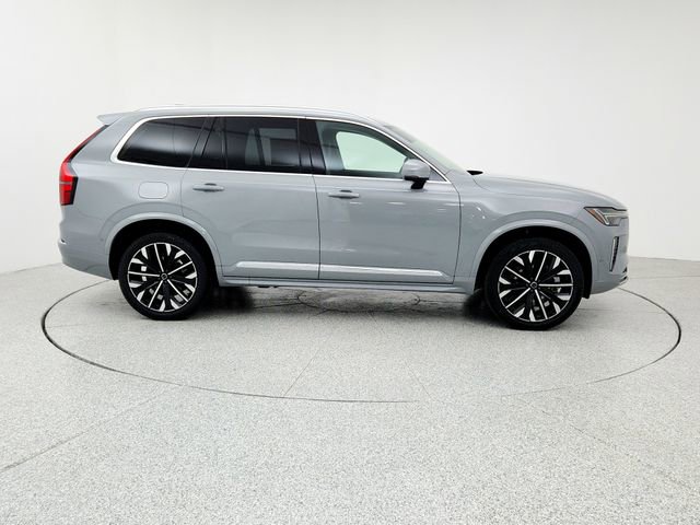 New 2026 Volvo XC90 T8 Plus w/ Protection Package Premier AWD/4WD image 4