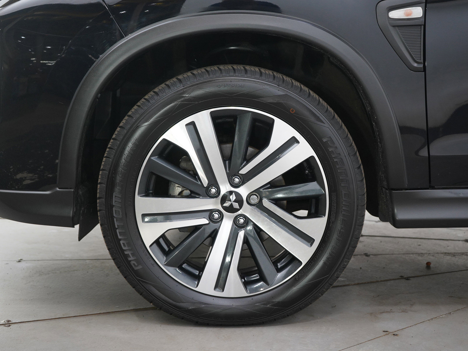 Used 2023 Mitsubishi Outlander Sport ES AWD/4WD image 28