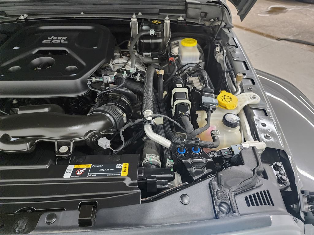 Used 2022 Jeep Wrangler Unlimited Sahara w/ Dual Top Group image 37