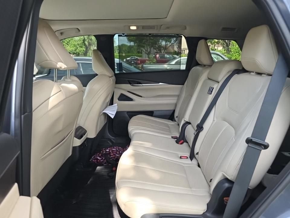 Certified 2023 INFINITI QX60 Sensory w/ Vision Package AWD/4WD image 3