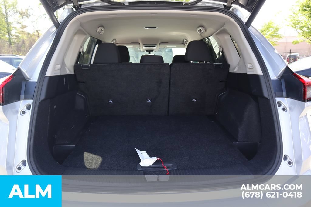 Used 2025 Nissan Rogue SV AWD/4WD image 20