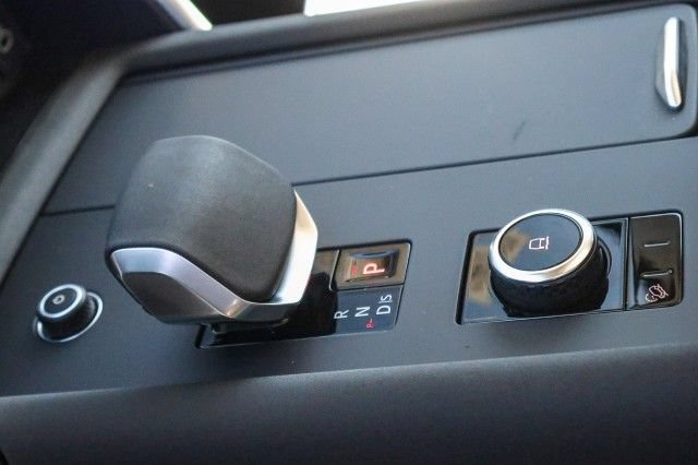 Used 2025 Land Rover Discovery Dynamic SE AWD/4WD image 21