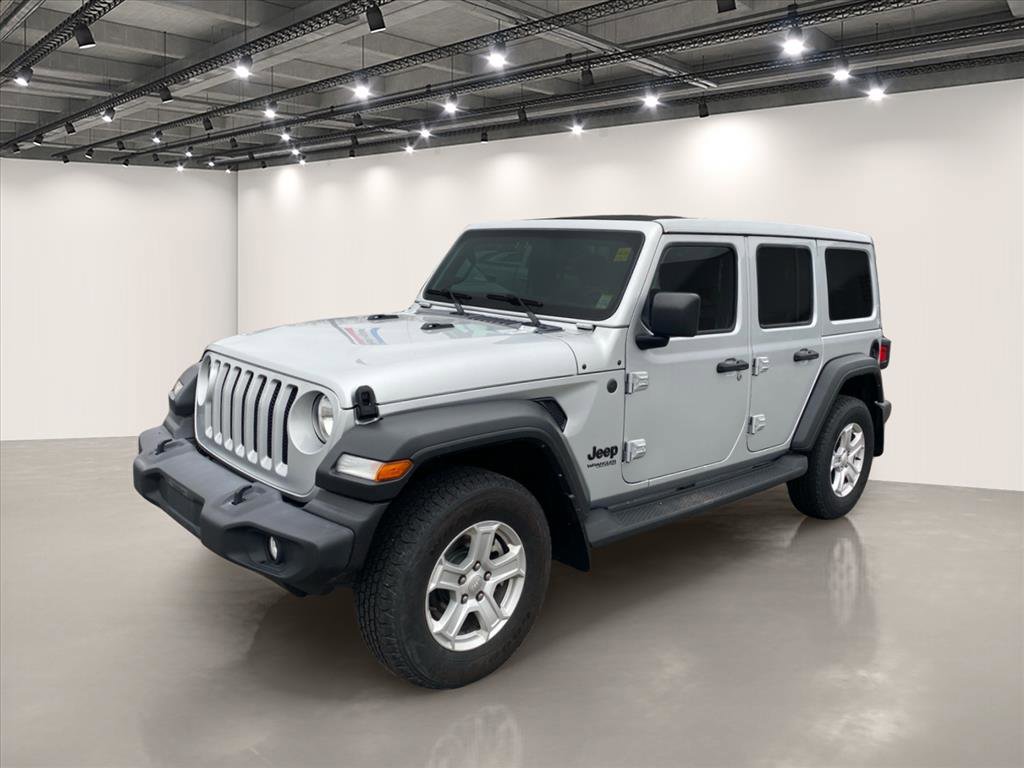 Used 2022 Jeep Wrangler Unlimited Sport w/ Sun And Sound Package AWD/4WD image 3