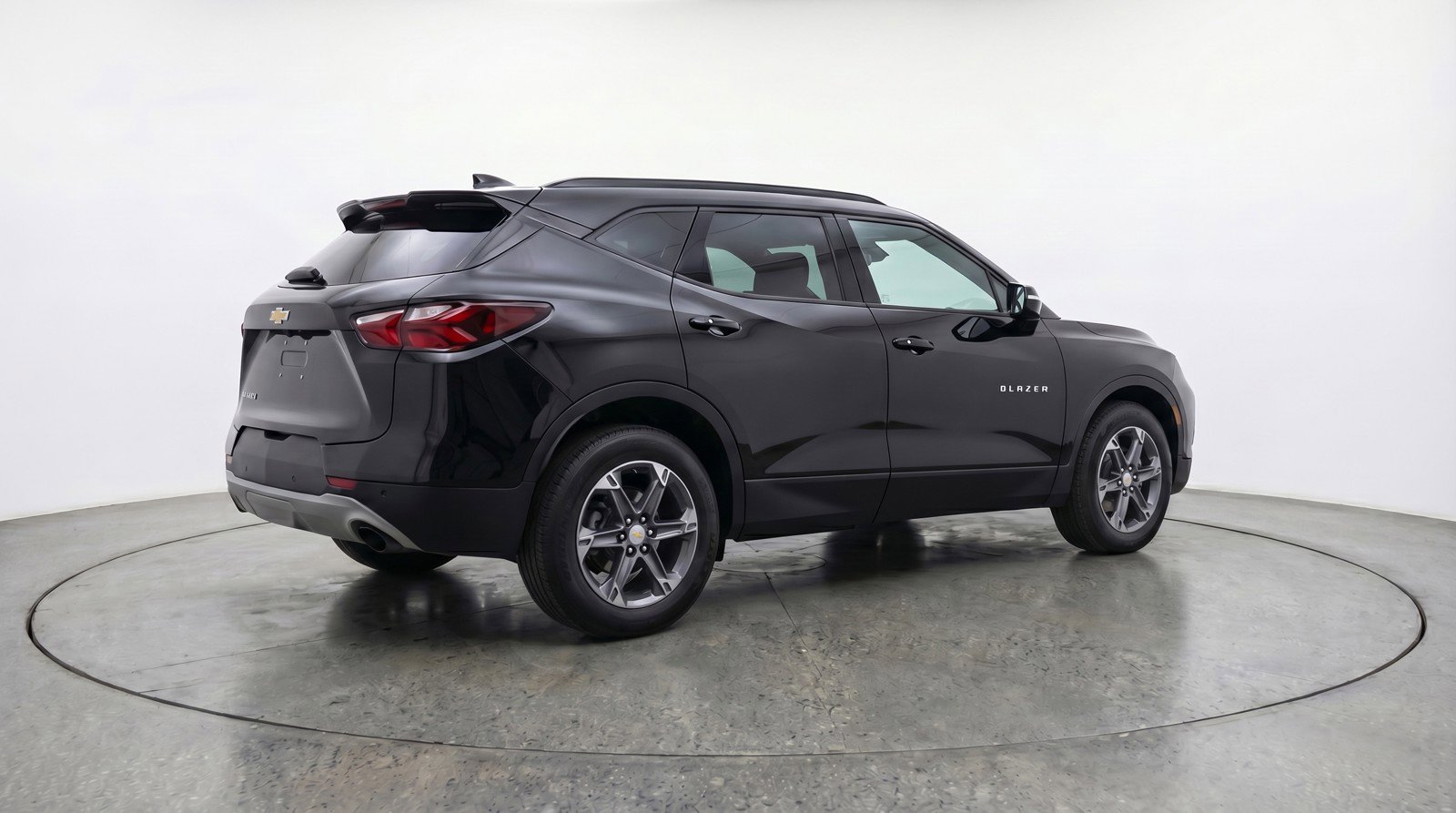 Used 2025 Chevrolet Blazer LT image 9