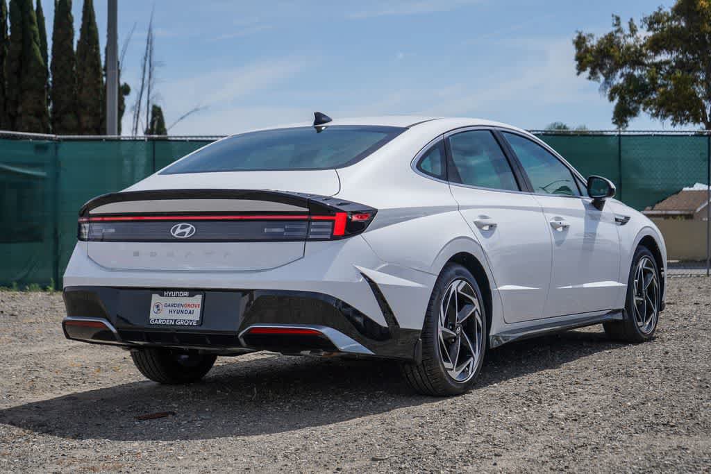 New 2026 Hyundai Sonata SEL FWD image 4