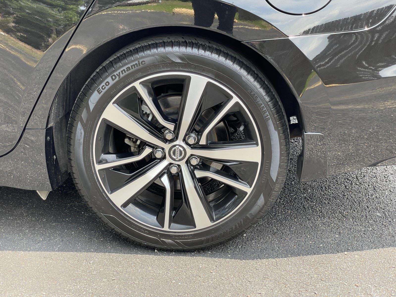 Used 2022 Nissan Maxima SV w/ Floor Mat Group FWD image 47