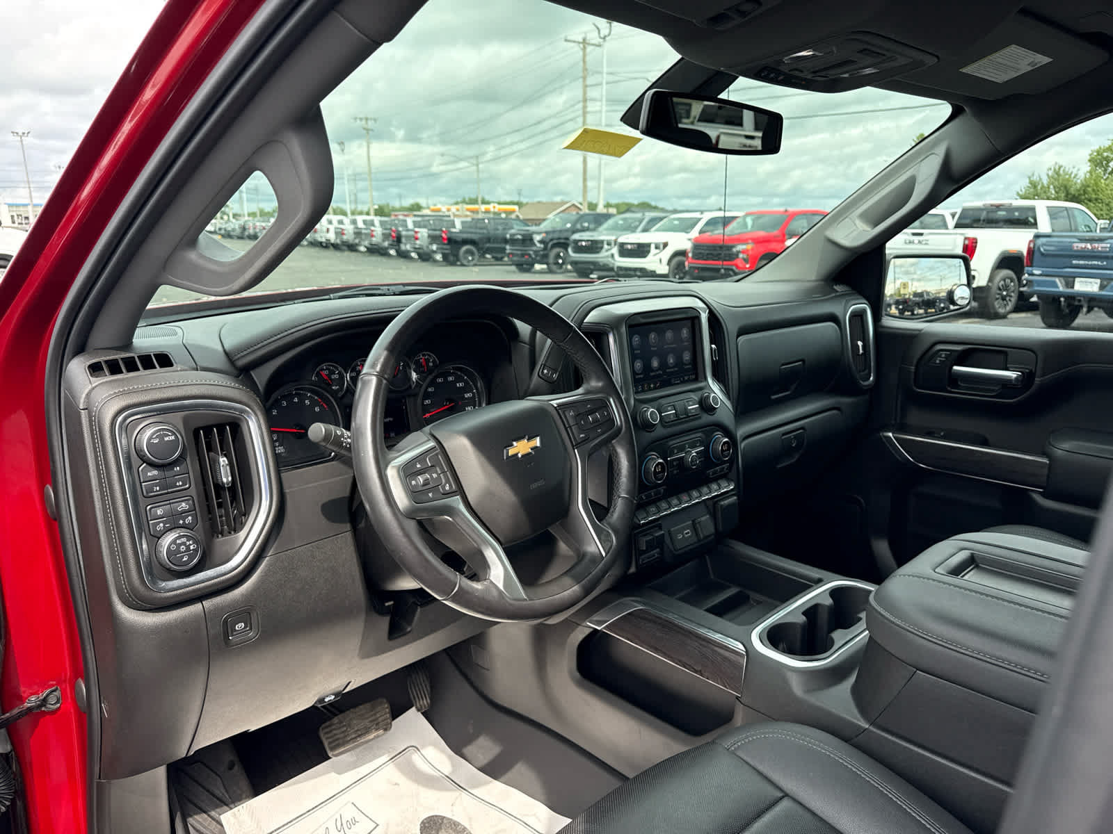 Certified 2021 Chevrolet Silverado 1500 LTZ w/ Z71 Off-Road Package AWD/4WD image 13