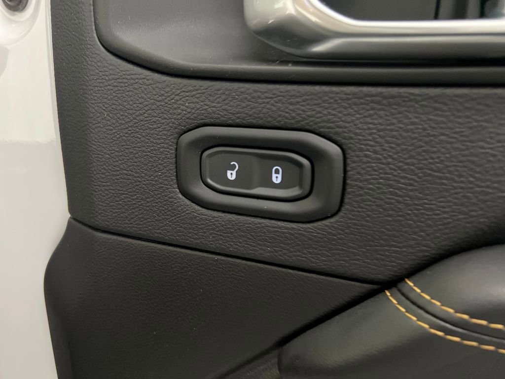 Used 2025 Jeep Wrangler Sahara 4xe image 23