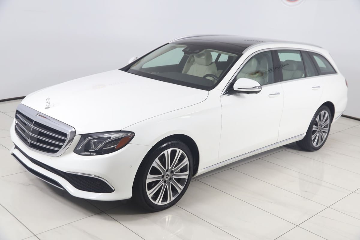 Used 2020 Mercedes-Benz E 450 4MATIC Wagon w/ Premium Package image 25