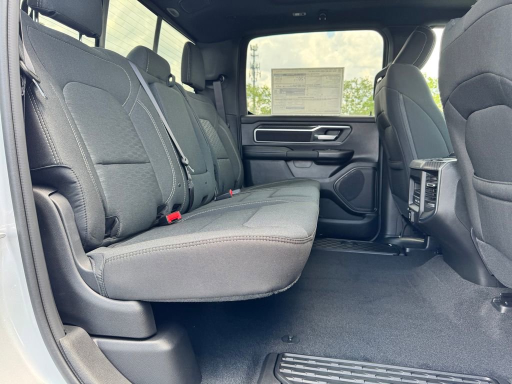 New 2026 RAM 1500 4x4 Crew Cab image 13